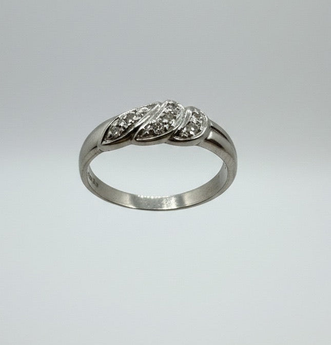 18ct White Gold Triple Leaf Diamond Ring