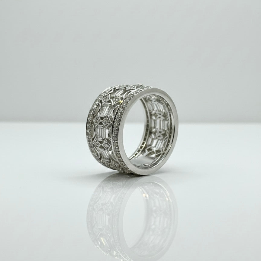 18ct White Gold Baguette And Round Brilliant Diamond Band Ring
