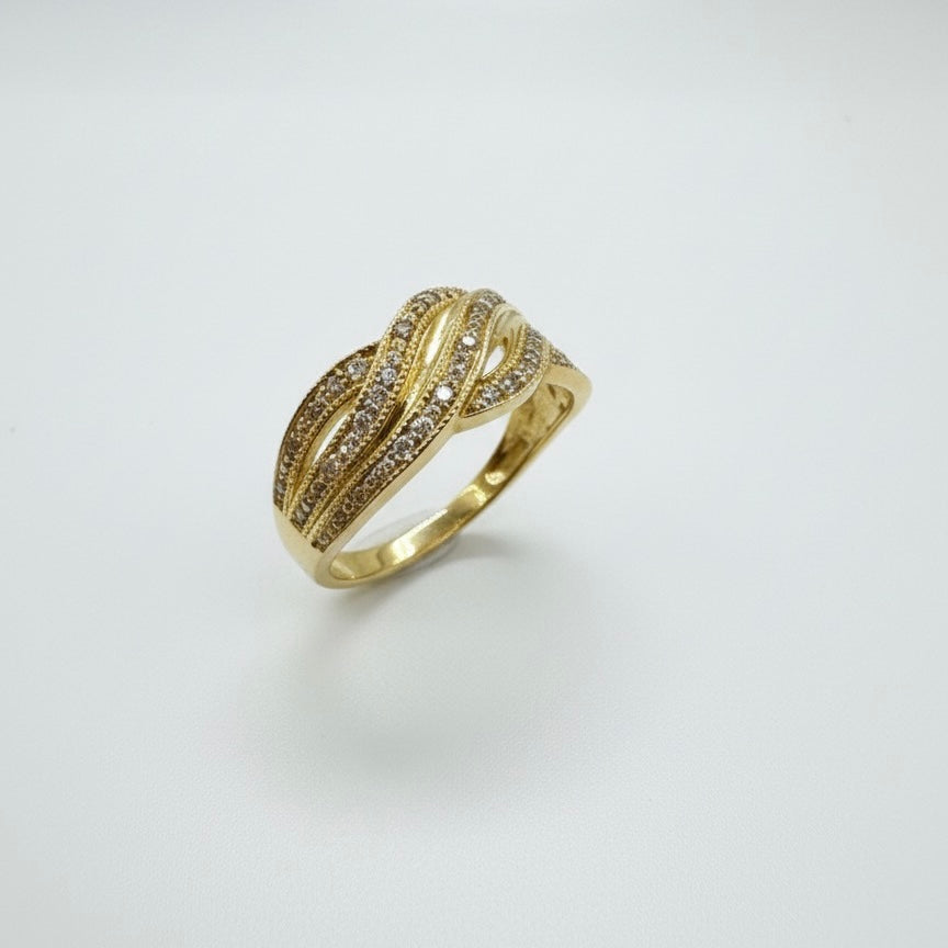 9ct Wave Set Diamond Ring