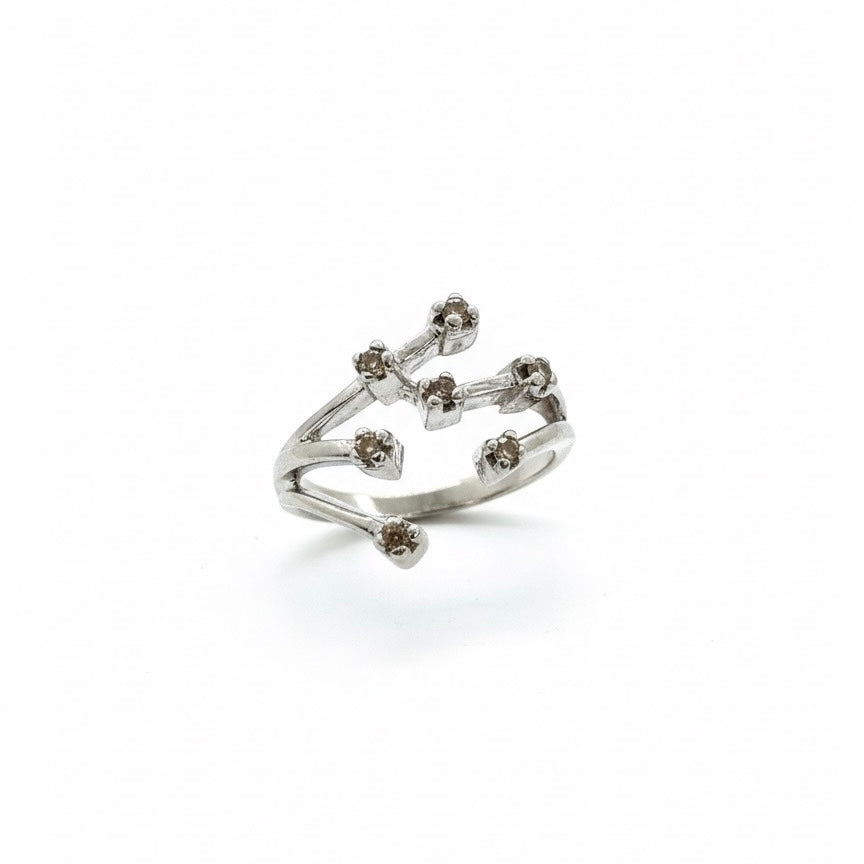 18ct White Gold Linked Constellation Diamond Ring