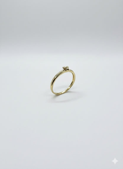 18ct Triple Centre Sphere Ring