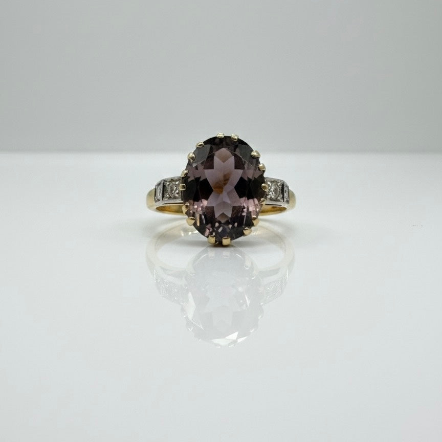 18ct Amethyst Diamond Shoulder Ring