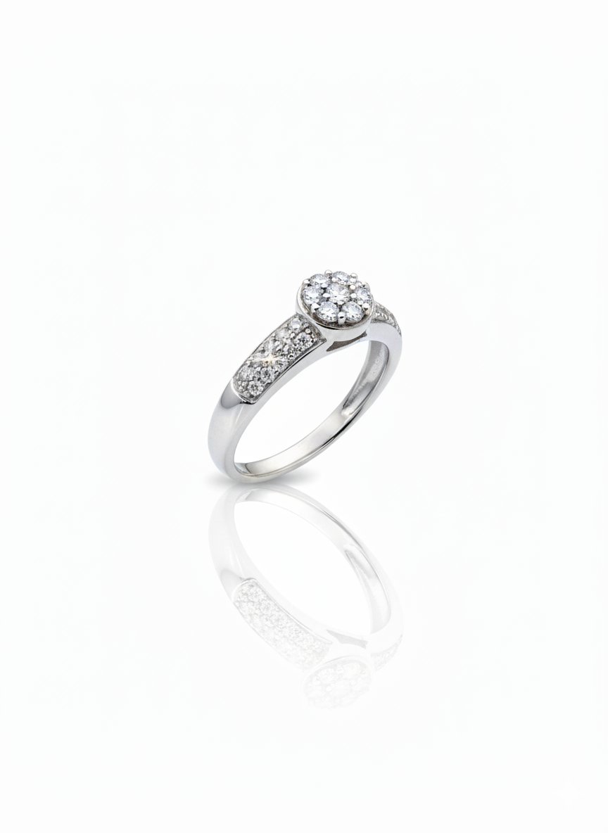 18ct Cluster Diamond White gold Ring