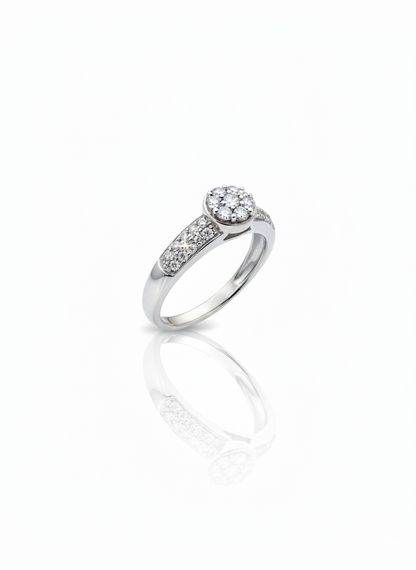18ct Cluster Diamond White gold Ring