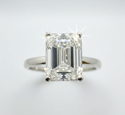 18ct White Gold Emerald Cut Diamond Solitiare Ring