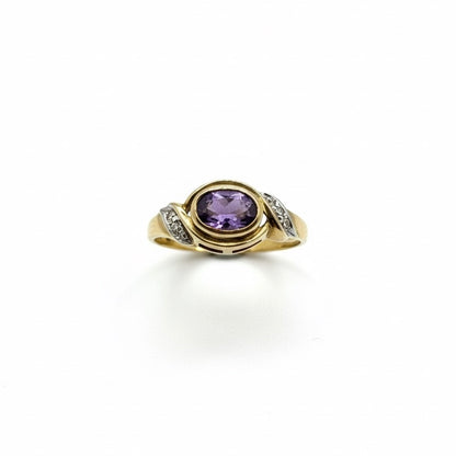 9ct Amethyst With Diamond Shoulder Ring
