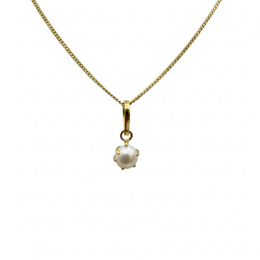 22ct Hand Set Spherical Pearl Pendant Set