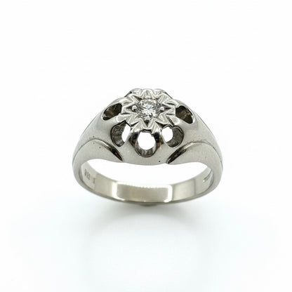 9ct Hand Engraved Solitaire Diamond Ring