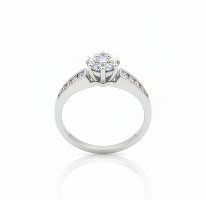 18ct Cluster Centre And Shoulder Diamond Ring