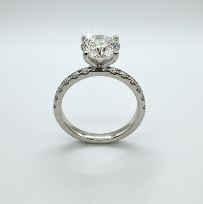 950 Platinum Pear Diamond With Diamond Shoulder Ring