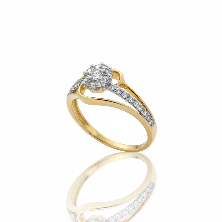 18ct Cluster Set Diamond With Twisted band extension Ring