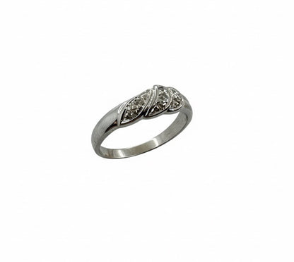 18ct White Gold Triple Leaf Diamond Ring