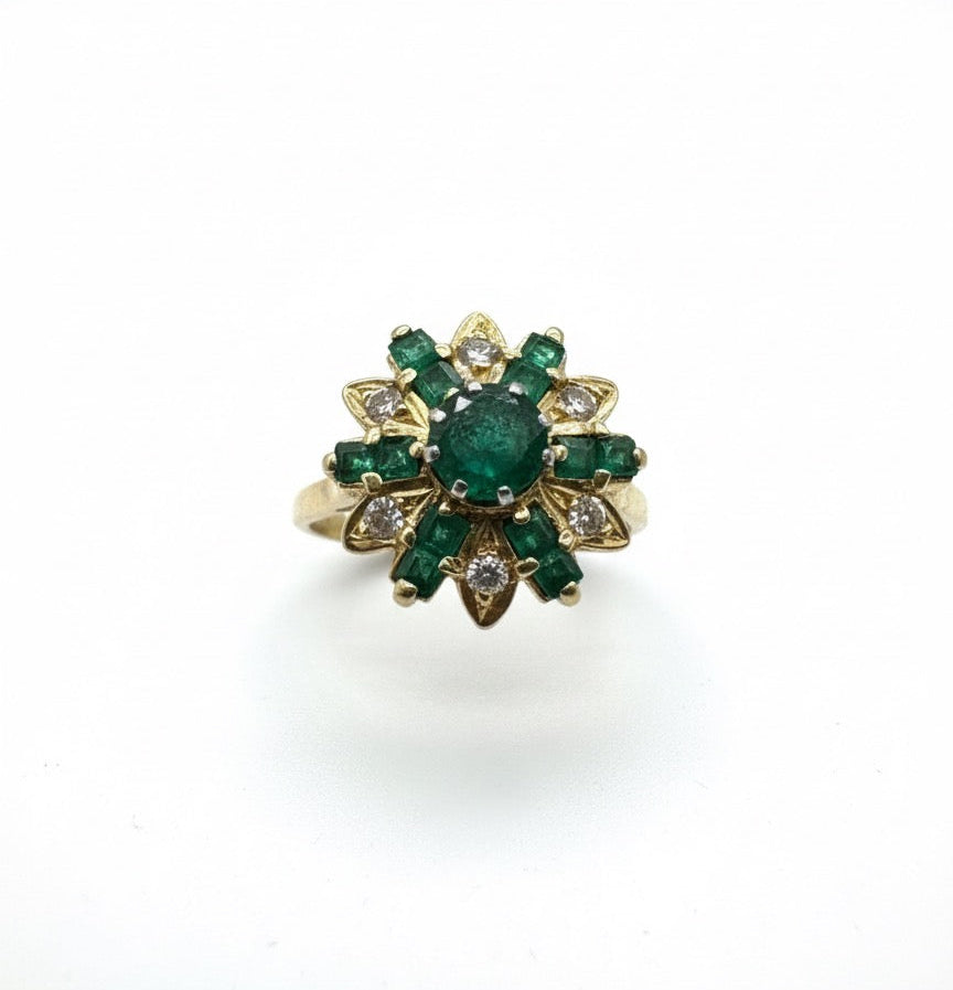18ct Flower Emerald And Diamond Ring