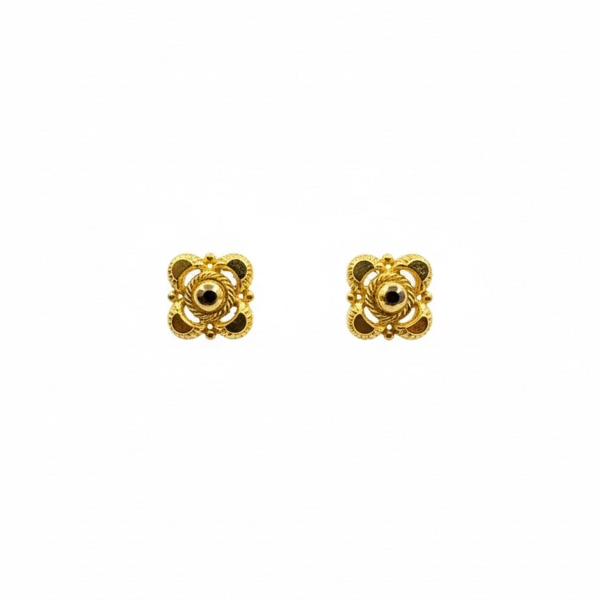 22ct Stud Hand Made Earrings