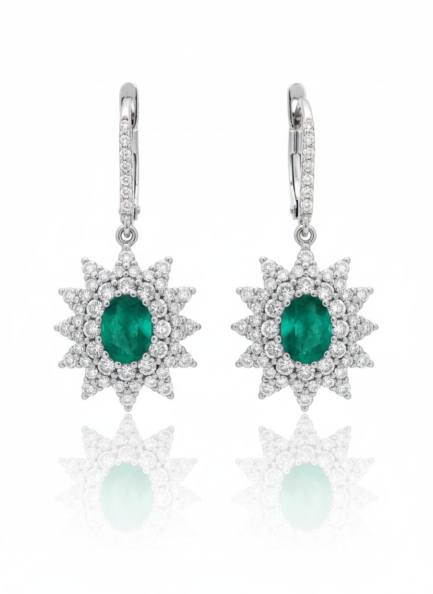 14ct White Gold Oval Emerald And Diamond Pendant Set