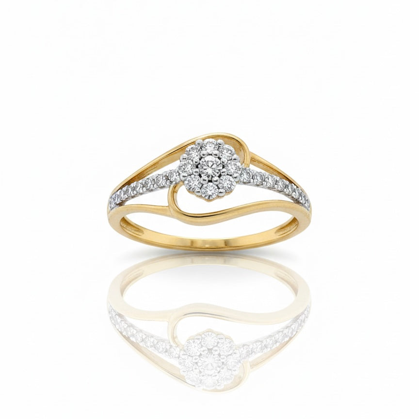 18ct Cluster Set Diamond With Twisted band extension Ring