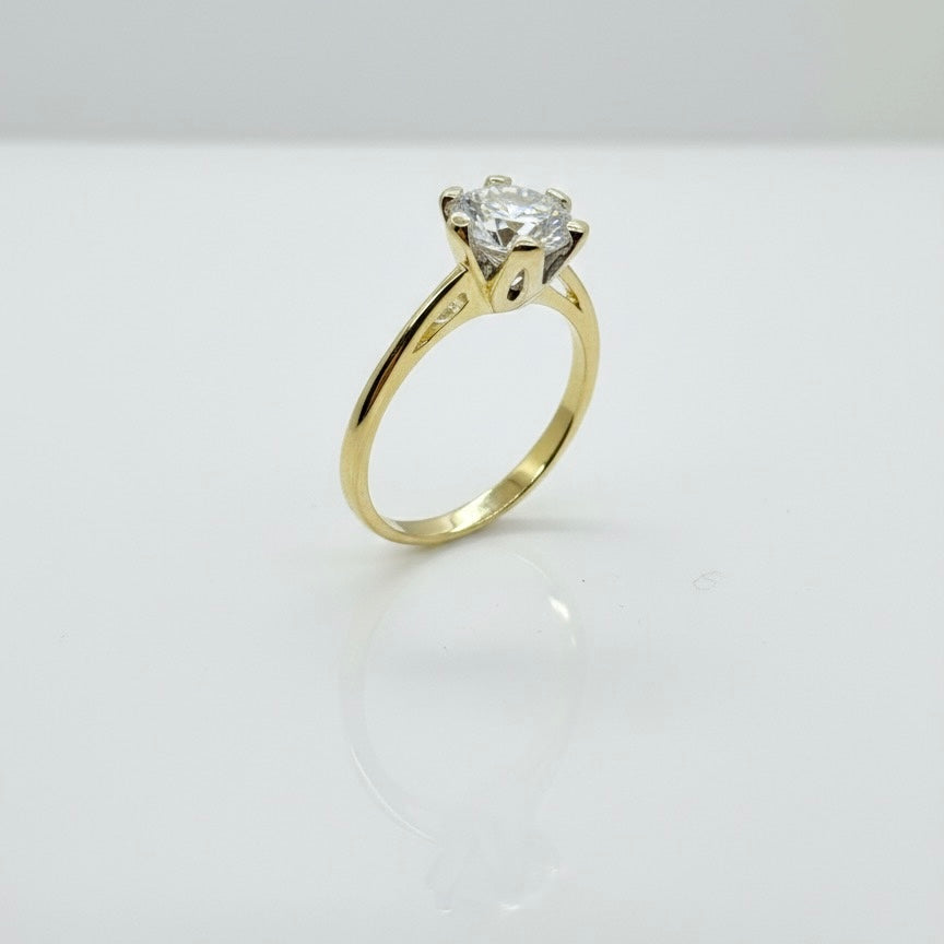 14ct Solitaire Zirconia Ring