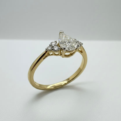 18ct Diamond Pear With Diamond Round Brilliant Shoulder Ring