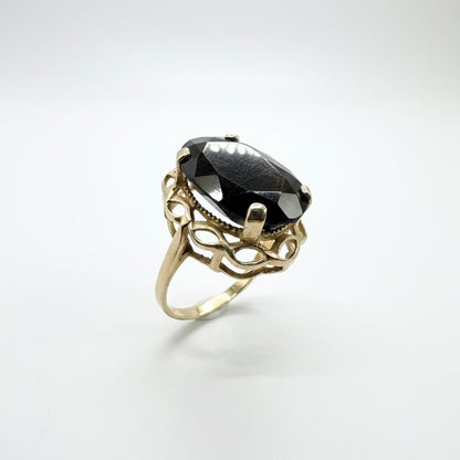 9ct Oval Smokey Quartz Ring