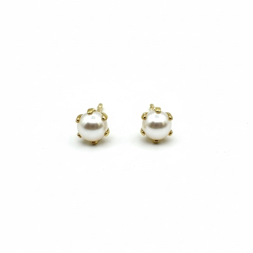 22ct Hand Set Spherical Pearl Pendant Set
