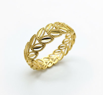 22ct Diamond Cut Feather Leaf Band Ring
