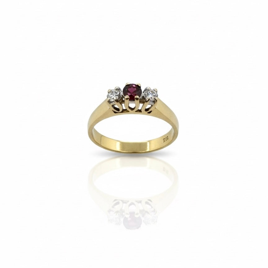 9ct Garnet And Zirconia Trilogy Ring