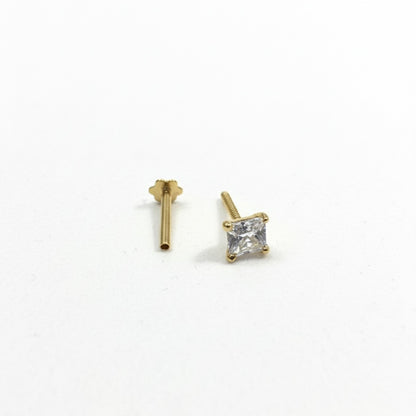 18ct Princess Cut Zirconia Stud Earrings
