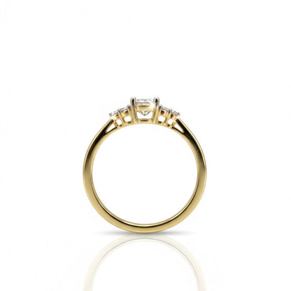 18ct Diamond Pear With Diamond Round Brilliant Shoulder Ring