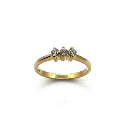 18ct Trilogy Twin Claw Set Diamond Ring