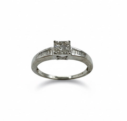 18ct White Gold Centre Cluster Princess Cut and Baguette Shoulder Diamond Ring