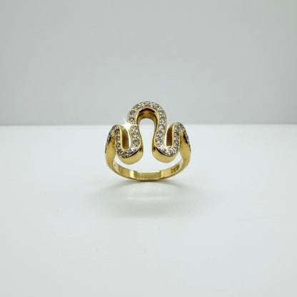 18ct Wavy Diamond Ring