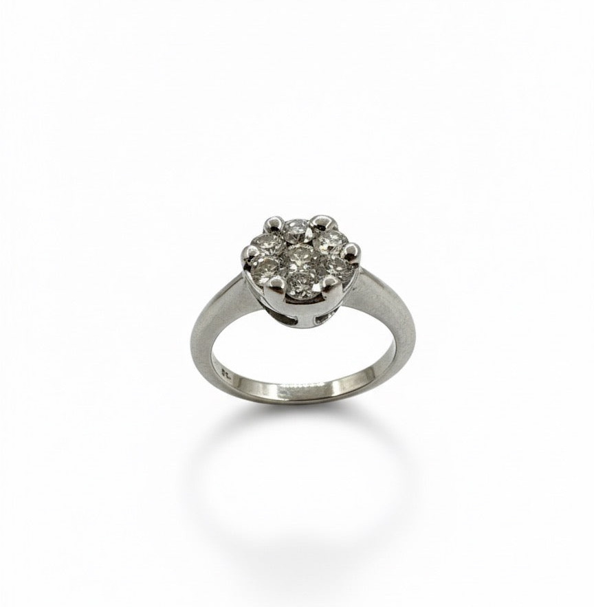 18ct White Gold Cluster Diamond Ring