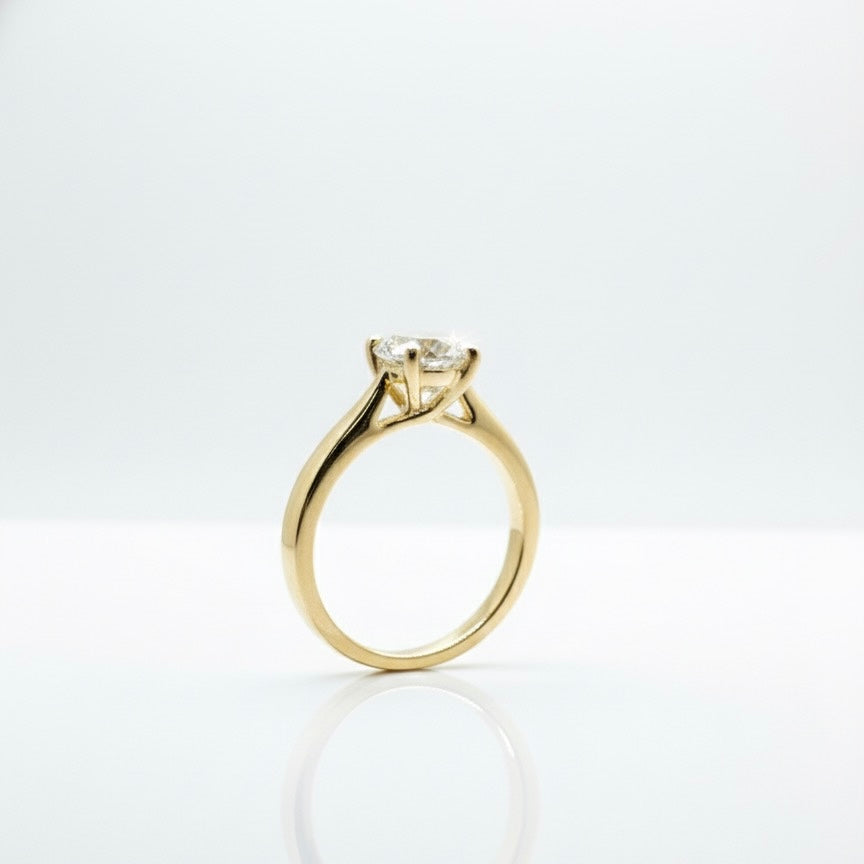 18ct Round Brilliant Diamond Solitaire Ring