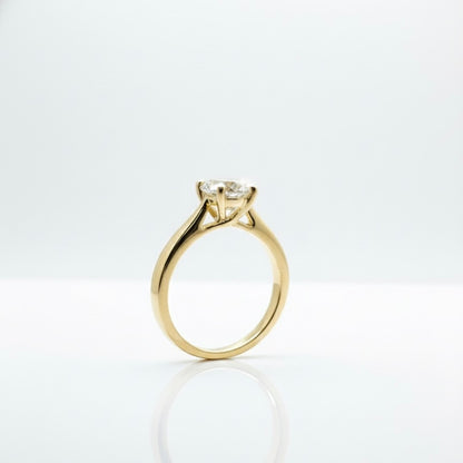 18ct Round Brilliant Diamond Solitaire Ring