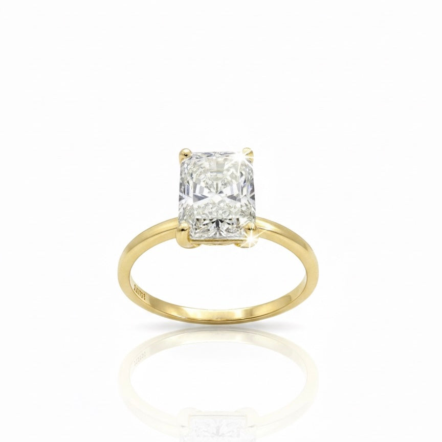 18ct Radiant Cut Diamond Solitaire Ring