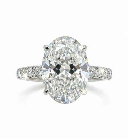 950 Platinum Oval Diamond with Diamond Shoulder Ring