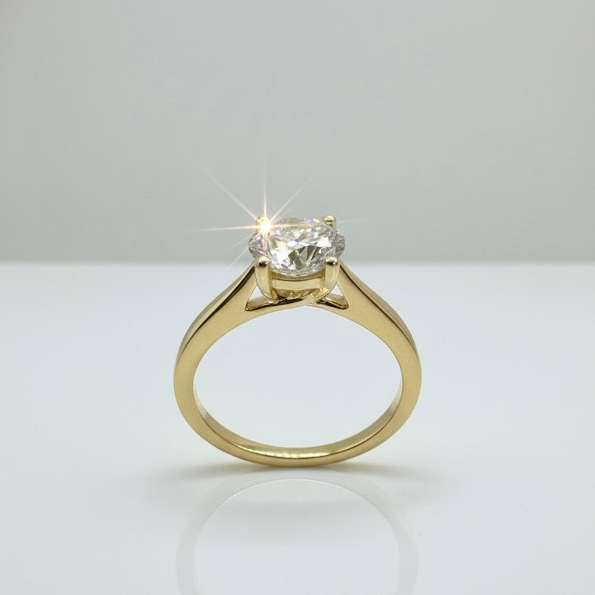 18ct Round Brilliant Diamond Solitaire Ring