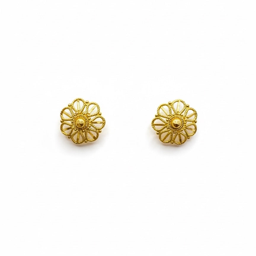 22ct Hand Made Stud Earrings